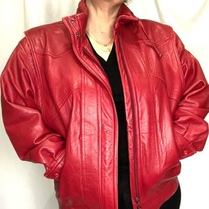 🇨🇦Vintage Canadian red leather jacket, size L